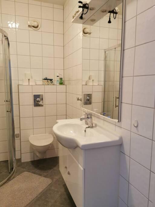 Nice 1-Bedroom Apartment In Heart Of The City Ставангер Екстериор снимка